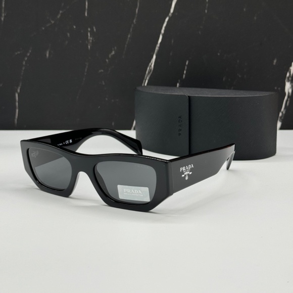 NEW PRADA SPRA01 16K08Z UNISEX SUNGLASSES PRA01S BLACK GEOMETRIC SPR A01 EYEWEAR